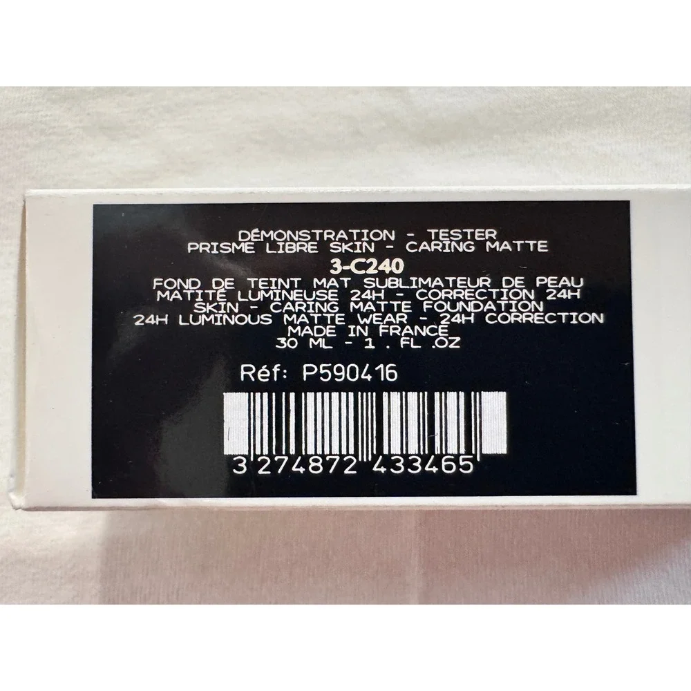 Givenchy Prisme‎ Libre Skin-Caring Matte Foundation 3-C240 1oz New